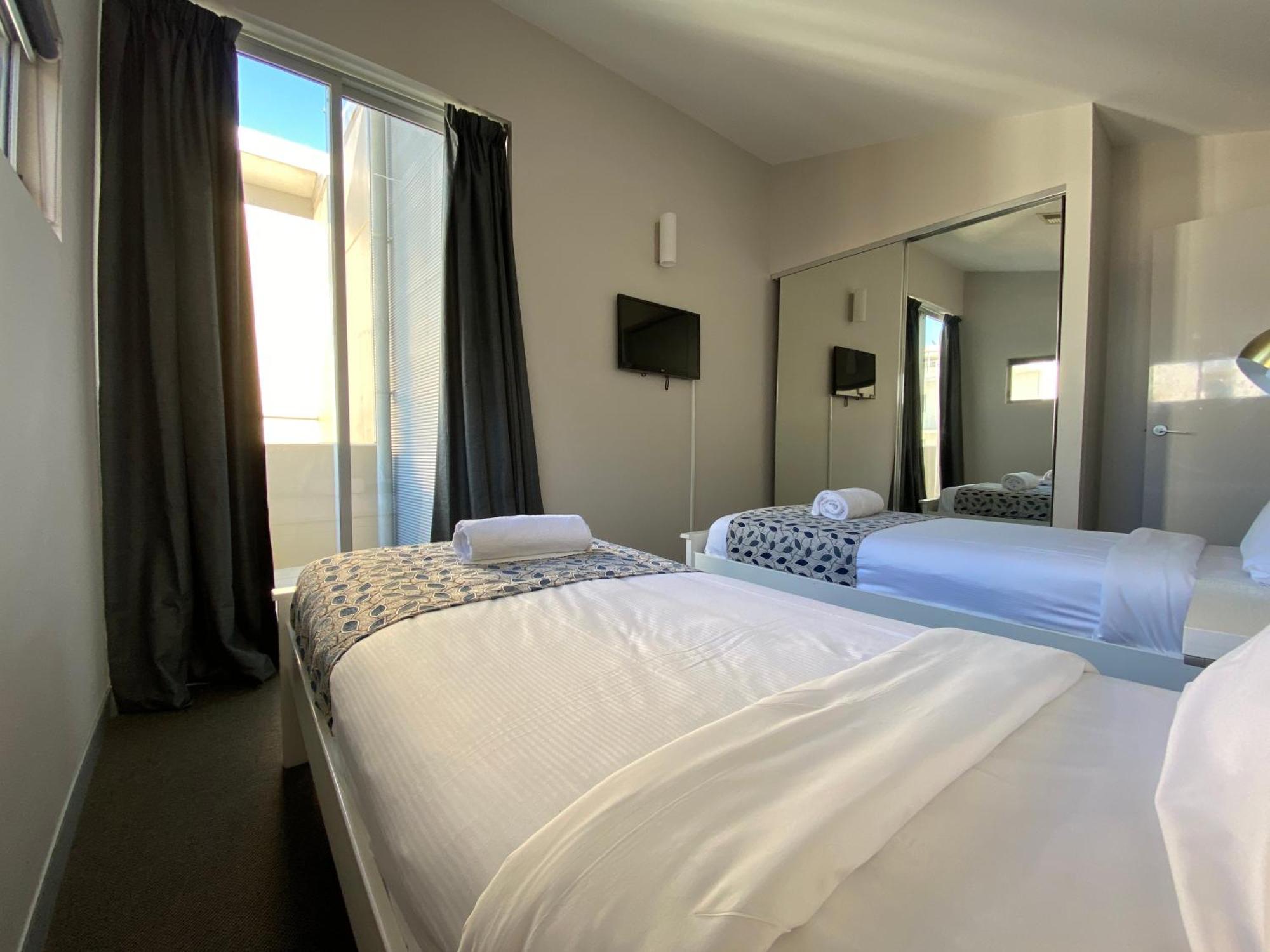 רדקליף Redvue Holiday Apartments מראה חיצוני תמונה