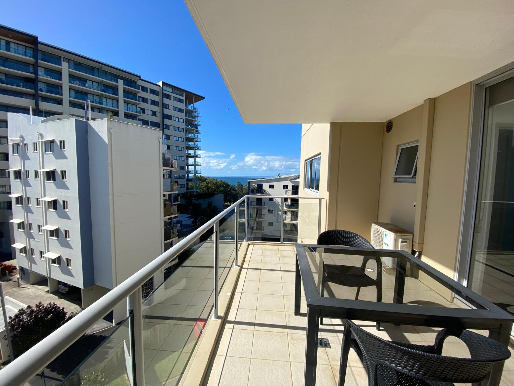 רדקליף Redvue Holiday Apartments מראה חיצוני תמונה