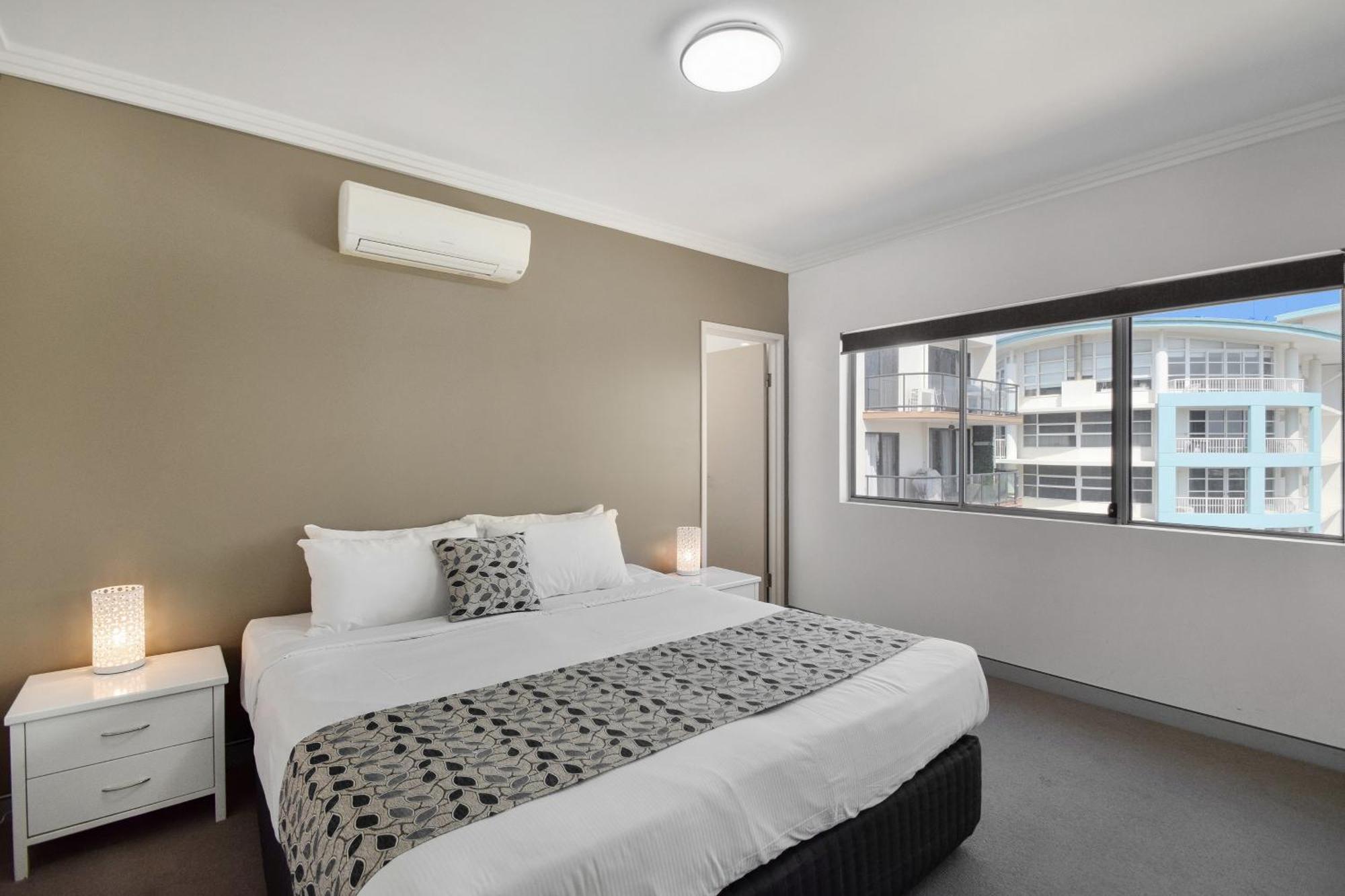 רדקליף Redvue Holiday Apartments מראה חיצוני תמונה