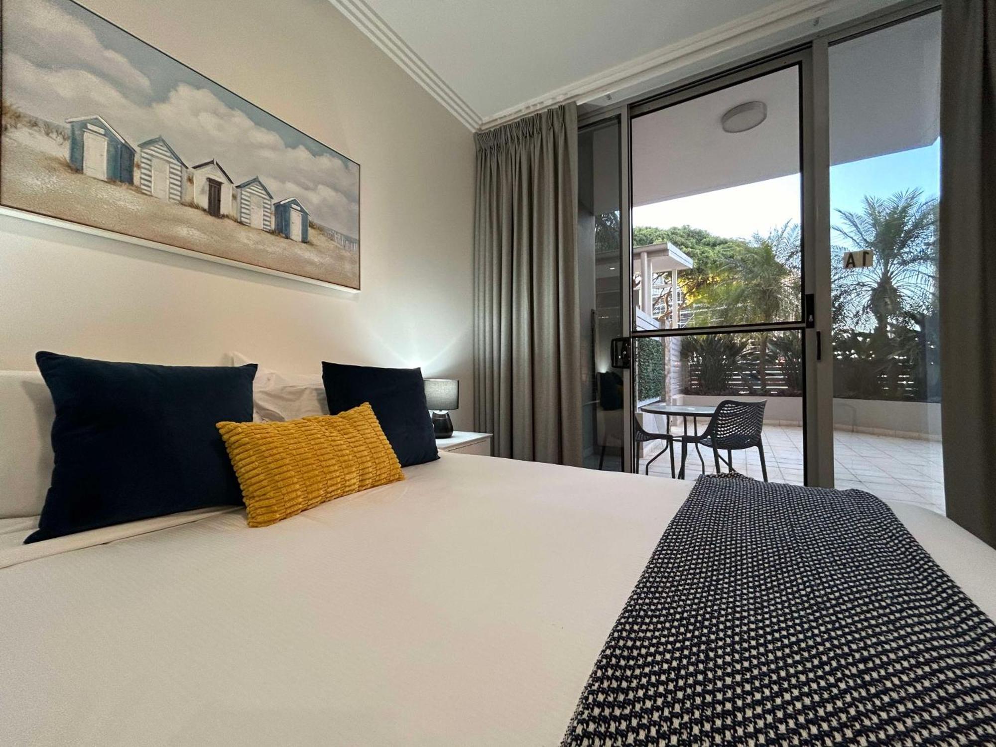 רדקליף Redvue Holiday Apartments מראה חיצוני תמונה